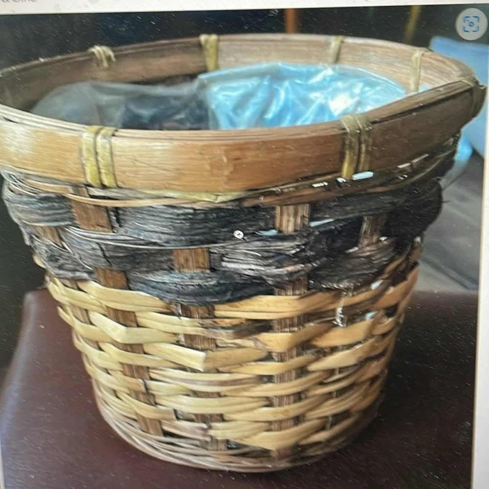 2 Natural Woven Baskets for plants and flowers